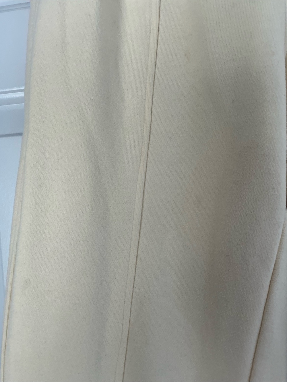 ALO Yoga Straight Leg Sweatpants in French Vanilla S - Picture 16 of 16